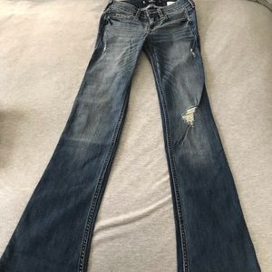 NWT Hollister Low-Rise Bootcut Jeans